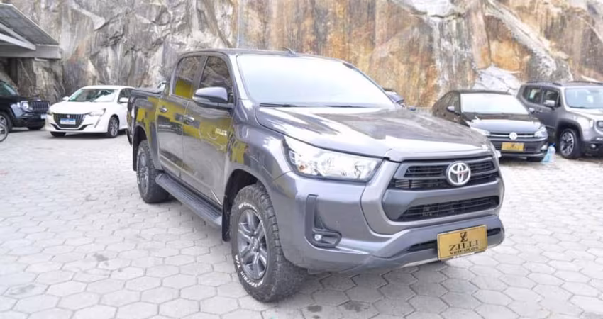 Toyota Hilux CD SR 2.8 4X4 AT   - Cinza - 2023/2024