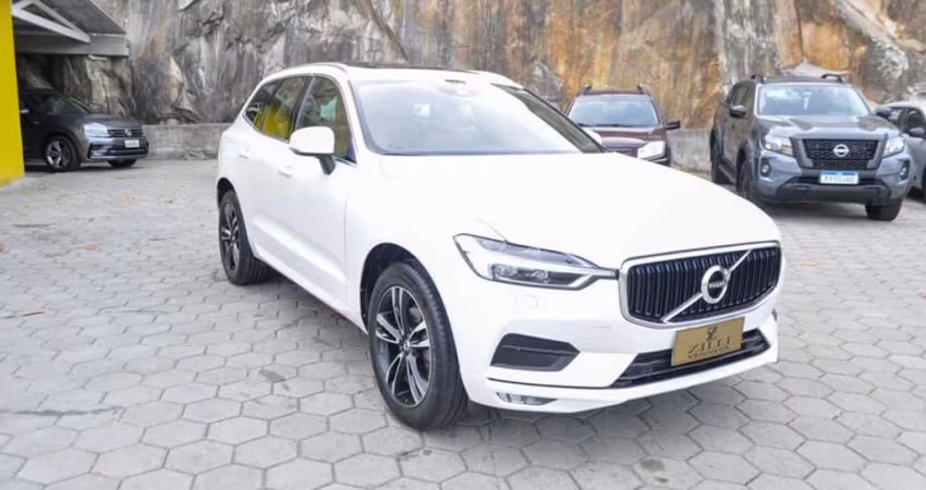 Volvo XC60 2.0 T5 MOMENTUM AWD AT - Branca - 2019/2020