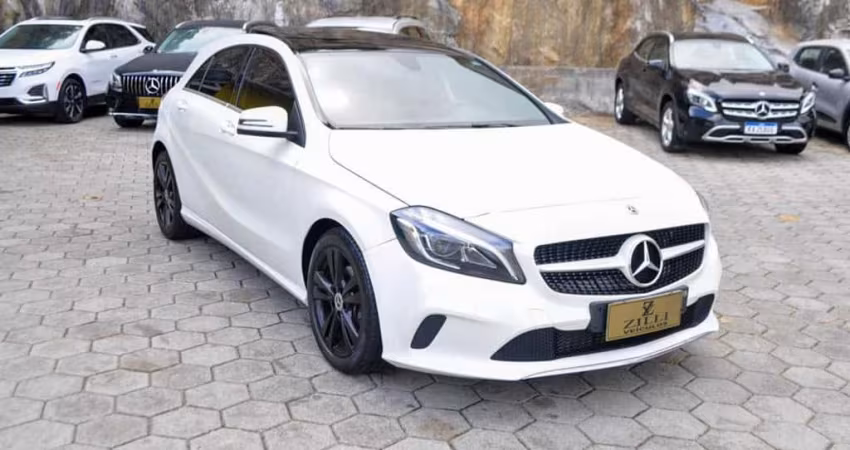 Mercedes-Benz A 200 1.6 TURBO AT - Branca - 2017/2018