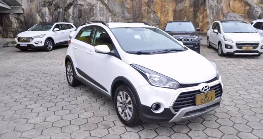 Hyundai HB20X STYLE 1.6 MT  - Branca - 2016/2016