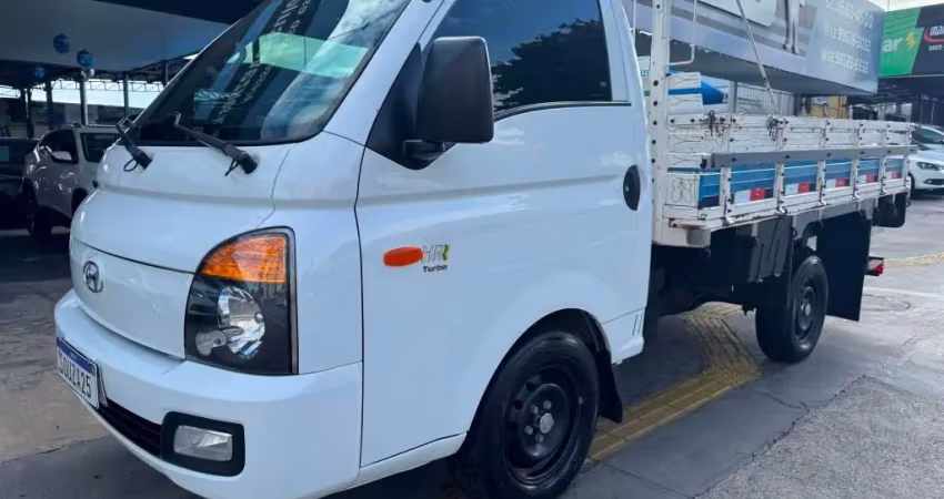 HYUNDAI HR 2.5 DIESEL 2021/2022  LONGO SEM CAÇAMBA 4X2 16V 130CV TURBO INTERCOOLER DIESEL 2P MANUAL