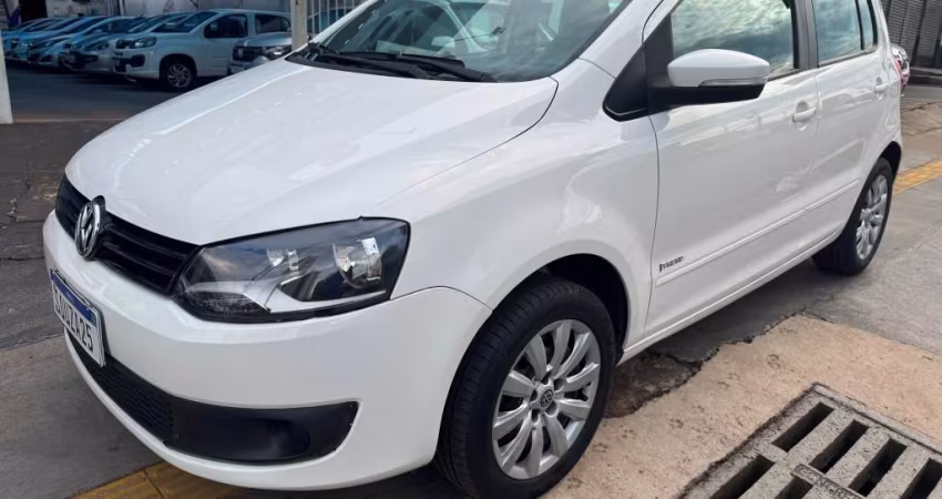 VW FOX ITREND 1.0  FLEX  MANUAL 2012/2013  COMPLETO REVISADO  NOVISSIMO LACRADO