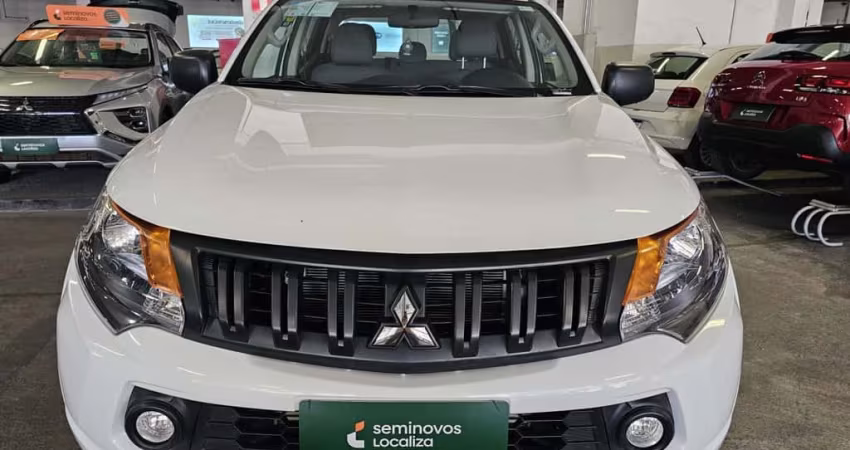 Mitsubishi L200 triton 2023 2.4 16v turbo diesel gl cd 4x4 manual