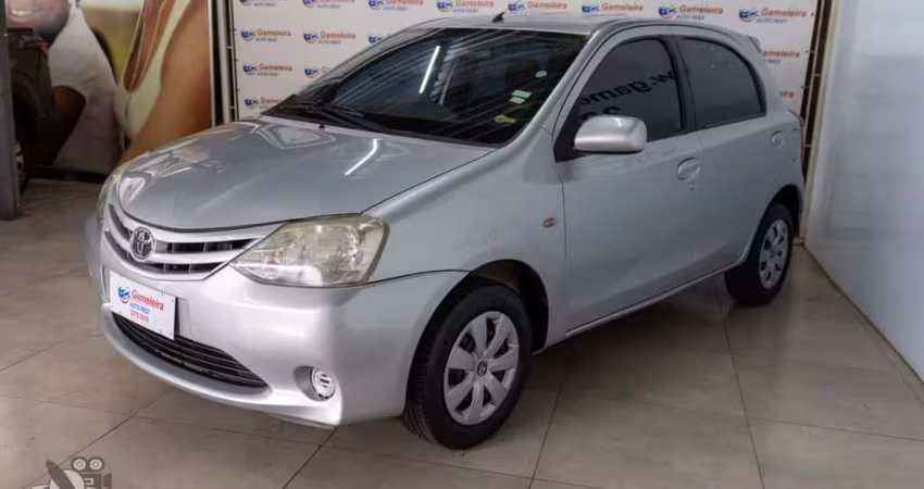 Toyota Etios 2013 1.3 xs 16v flex 4p manual