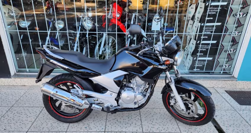 Yamaha Fazer 250 2006, aceito troca, cartão e financio