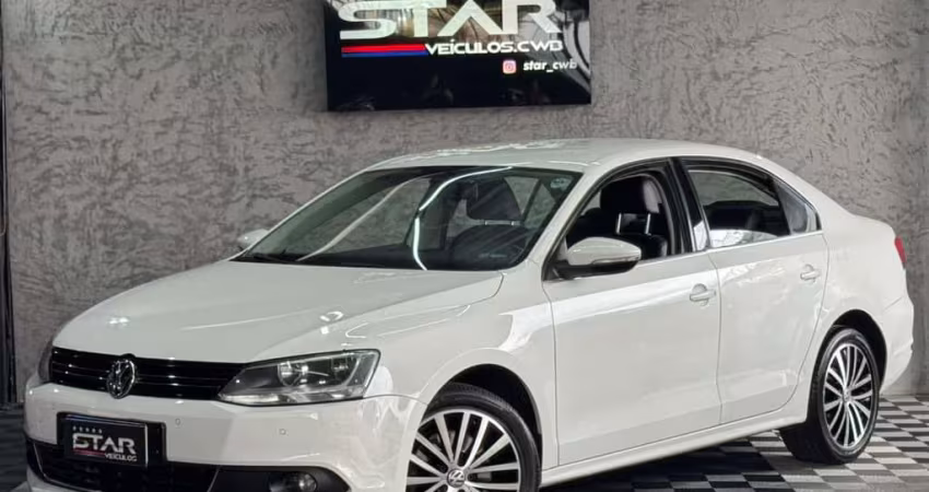 VOLKSWAGEN JETTA 2.0 TSI HIGHLINE 211CV GASOLINA 4P TIPTRONIC 2013