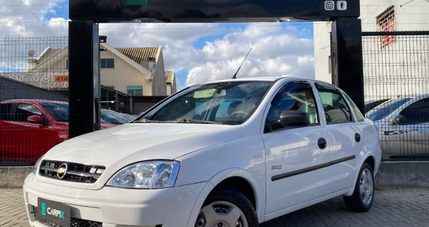 CORSA 1.8 SEDAN MAXX