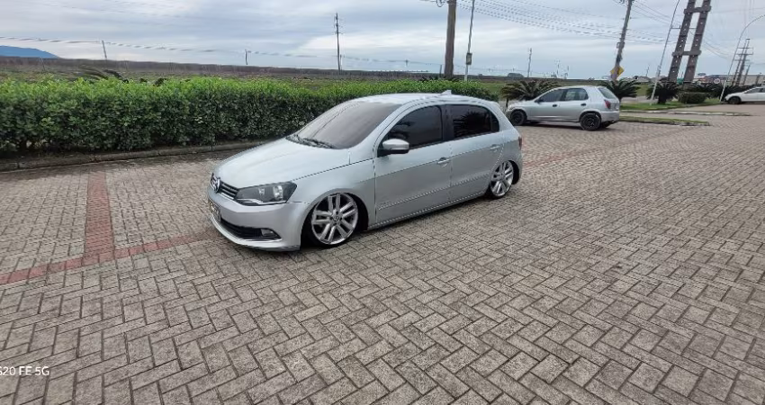 Gol 1.6 2013 suspensão a ar castor top