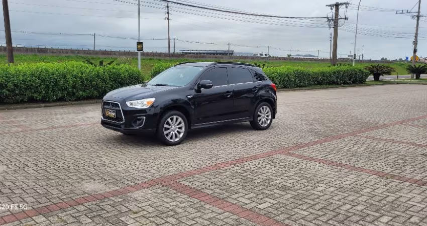 Asx 2015 4x4 automátic.