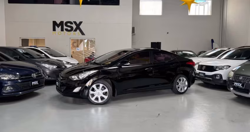 Hyundai Elantra Gasolina Automático