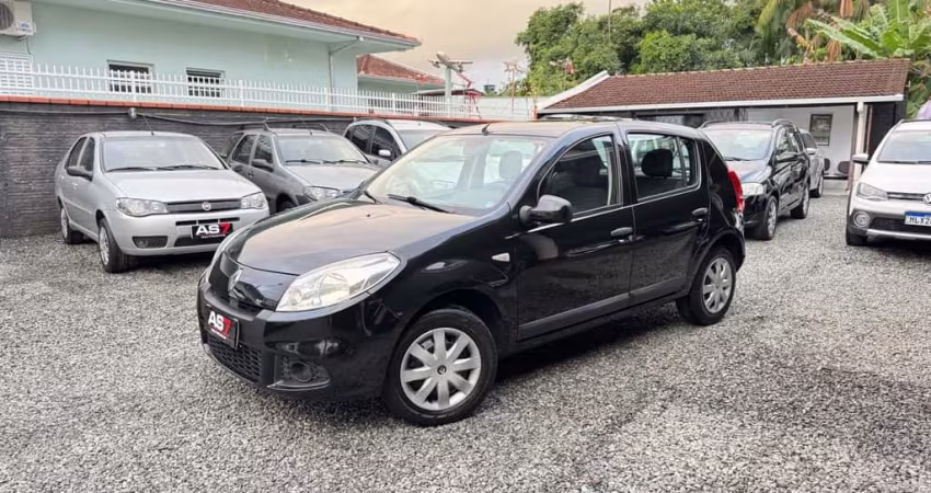 Renault Sandero Expression Hi-Flex 1.6 8V 5p  - Preta - 2011/2012