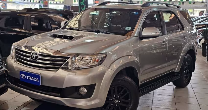 TOYOTA HILUX SW4 SRV 3.0 4X4 7L 2015