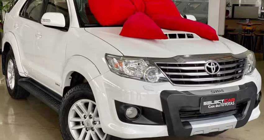 TOYOTA HILUX SW4 3.0 SRV 4X4 7 LUGARES 16V TURBO INTERCOOLER DIESEL 4P AUT 2015