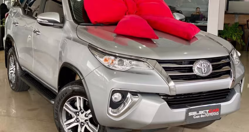 TOYOTA HILUX SW4 SR 4X2 2.7 AUT 2018
