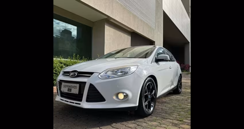 FORD FOCUS FOCUS SEDAN SE 2.0 POWERSHIFT