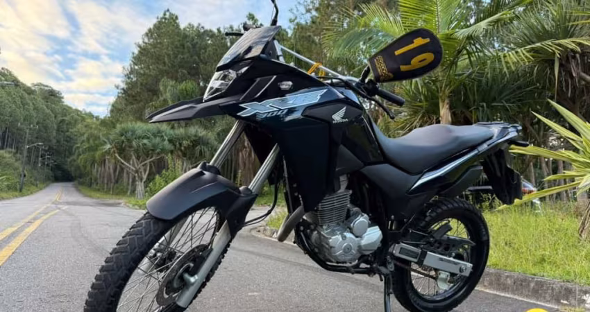 XRE 300 ABS 2019 com 13 AMIL KM