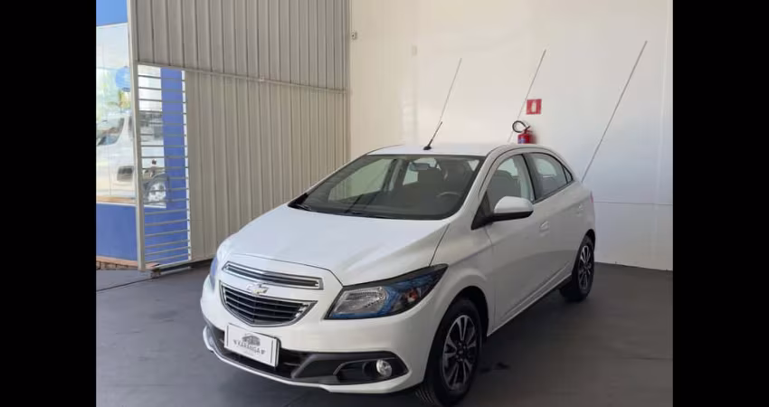 Chevrolet Onix Flex Automático