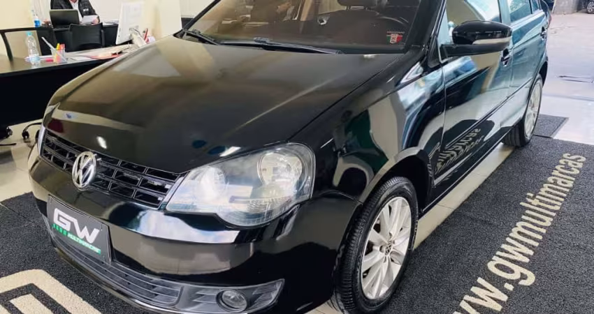 VOLKSWAGEN POLO SEDAN 1.6 MI COMFORTLINE 8V FLEX 4P MANUAL