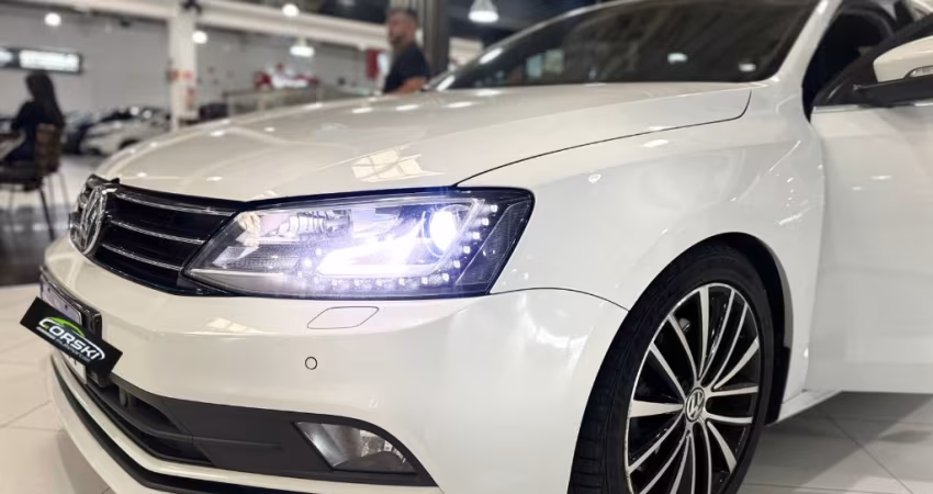 VOLKSWAGEN JETTA HIGHLINE 2.0 TSI TURBO AUTOMÁTICO 6M TURBO - 2017