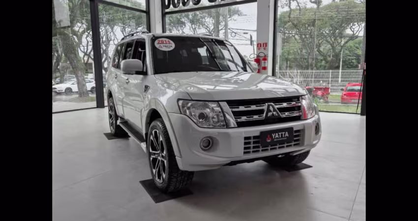 Mitsubishi PAJERO FULL 3.2 HPE 4X4 16V TURBO INTERCOOLER DIESEL 4P AUTOMÁTICO