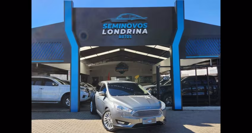 FORD FOCUS Fastback TIT./T.PLUS 2.0 Flex Aut.