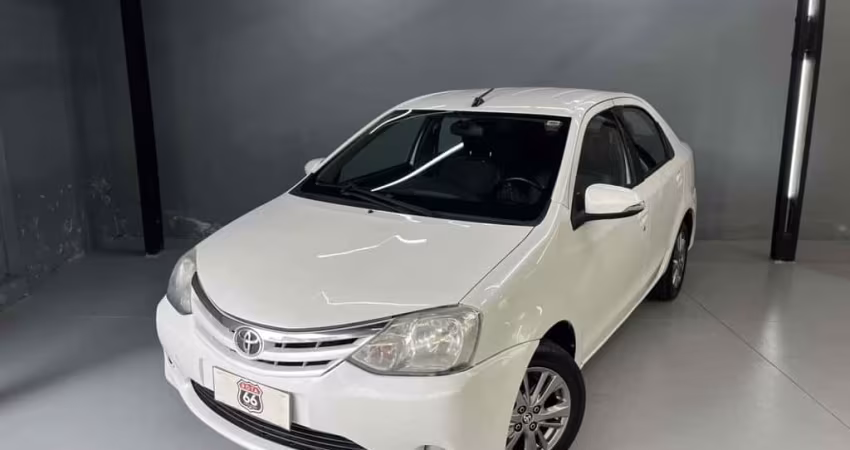 Toyota Etios 2017 1.5 xls sedan 16v flex 4p manual
