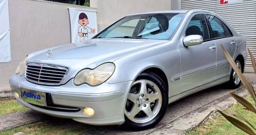 Mercedes-Benz C-240 AvantGarde 2.4/ 2.6 4p  - Prata - 2001/2002