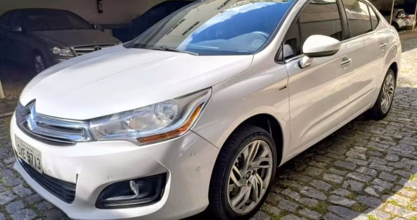 Citroën C4 1.6 EXCLUSIVE 16V TURBO GASOLINA 4P AUTOMÁTICO - Branca - 2013/2014