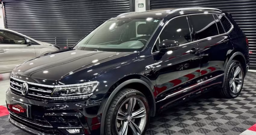 TIGUAN R-LINE 350 7 LUGARES + TETO SOLAR + IPVA 2025 PAGO - IMPECAVEL