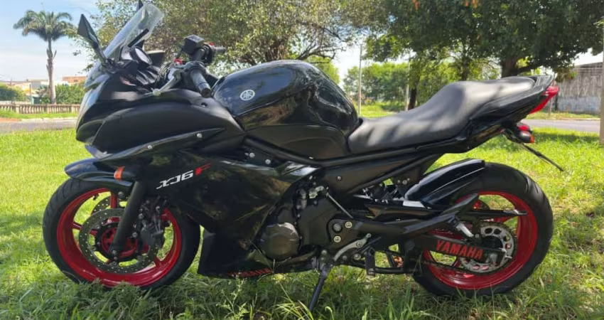 Yamaha Xj6 f 2011