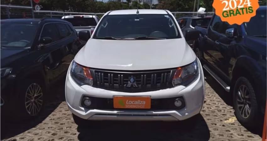 Mitsubishi L200 triton 2023 2.4 16v turbo diesel gl cd 4x4 manual