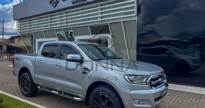 Ford Ranger XLT 3.2 20V 4x4 CD Diesel Aut.  - Prata - 2016/2017