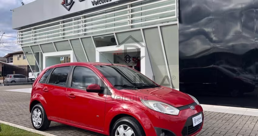 Ford Fiesta 1.0 8V Flex/Class 1.0 8V Flex 5p  - Vermelha - 2014/2014