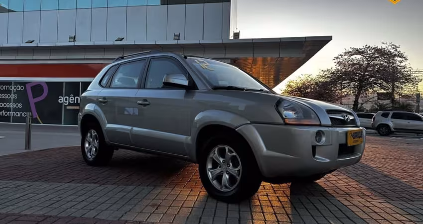 Hyundai Tucson 2012 2.0 mpfi gls 16v 143cv 2wd gasolina 4p automático