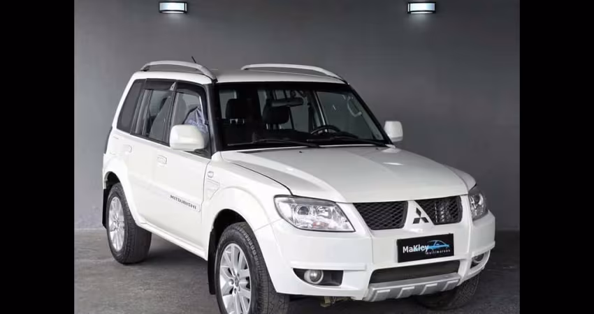 MITSUBISHI PAJERO TR4 FL 2WD HP 2012