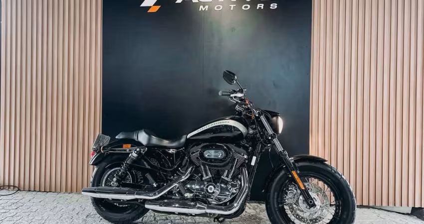 HARLEY-DAVIDSON SPORTSTER 1200 CUSTOM XL1200C