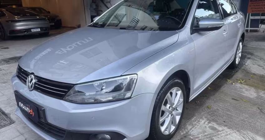 Volkswagen Jetta 2012 2.0 comfortline 120cv flex 4p tiptronic