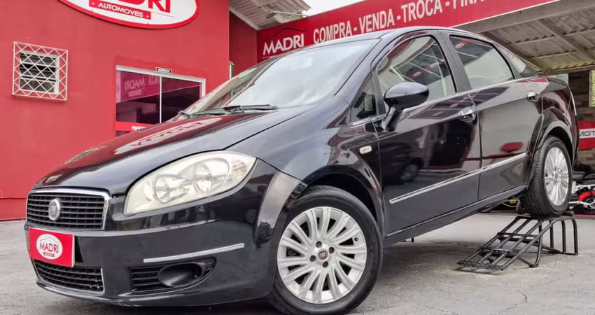 Fiat LINEA LX 1.9/ 1.8 Flex 16V Dualogic 4p