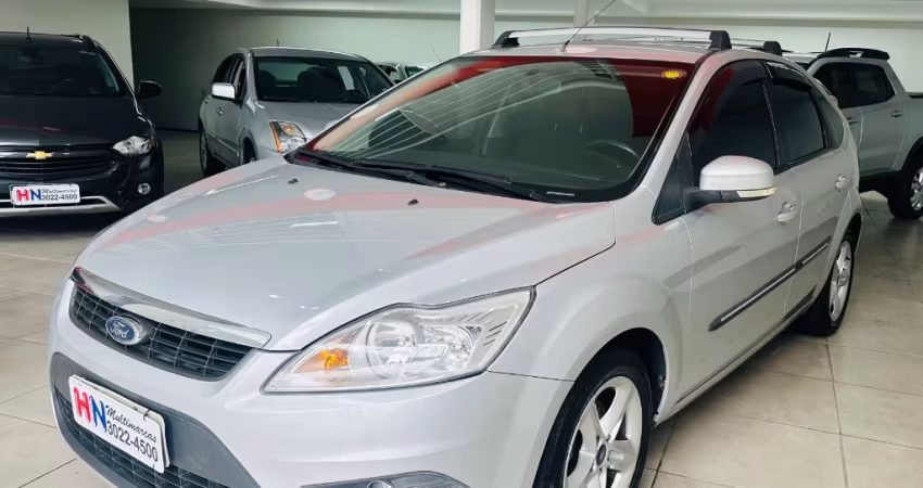 FOCUS HATCH 1.6 Ú.DONO FIN.100%