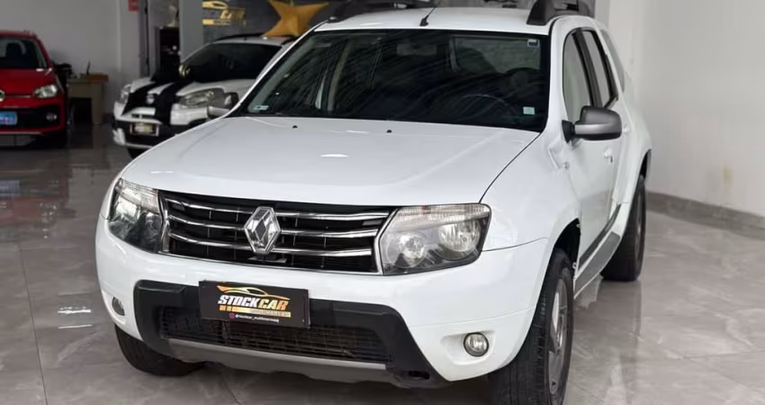 Renault Duster 2015 2.0 dynamique 4x2 16v flex 4p automático