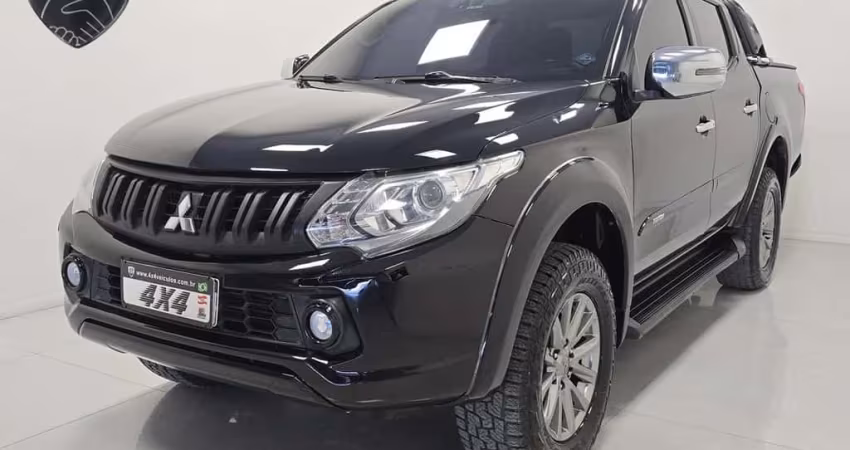 Mitsubishi L200 Triton Sport HPE-S 2.4 CD Dies. Aut  - Preta - 2018/2019