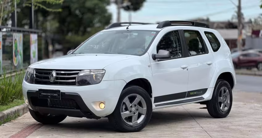 Renault Duster 2015 2.0 dynamique 4x2 16v flex 4p automático