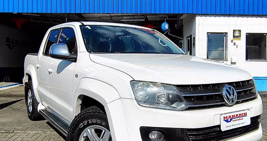 Volkswagen Amarok Trendline 2.0 TDI 4x4 Automática: Força e Conforto para Qualquer Jornada!