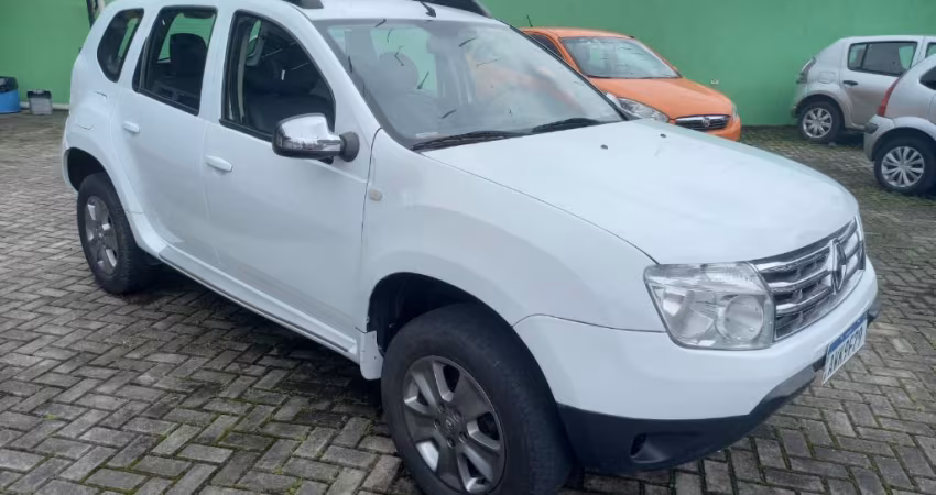 DUSTER EX VIATURA .APENAS 24.000 KM