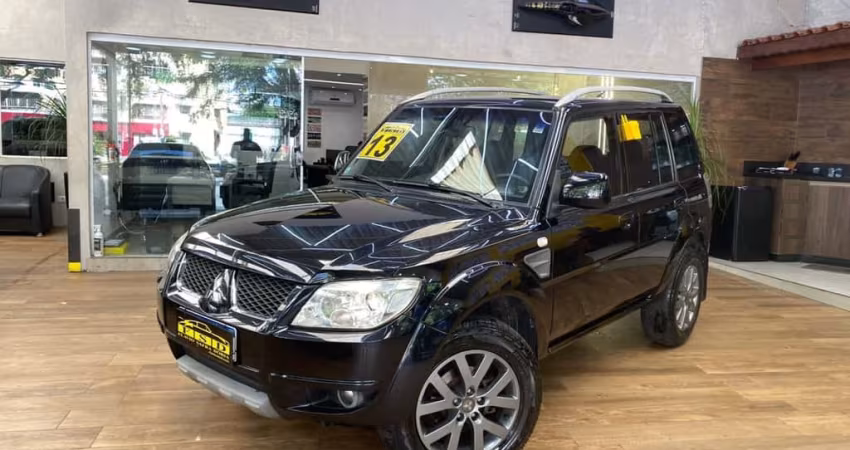 Mitsubishi Pajero tr4 2013 2.0 4x2 16v 140cv flex 4p automático