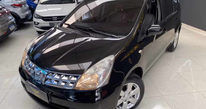LIVINA 1,8 SL 2011
