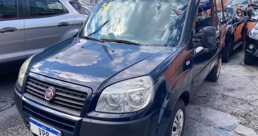Fiat / Doblo Essence 1.8 Flex 6 Lugares