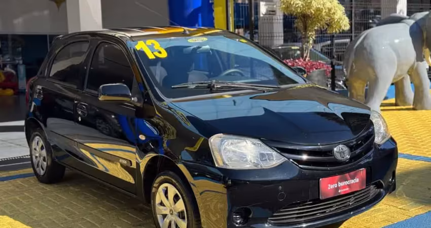 TOYOTA ETIOS HB XS 2013