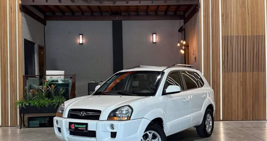 HYUNDAI TUCSON 2.0 MPFI GLS 16V 143CV 2WD GASOLINA 4P AUTOMÁTICO