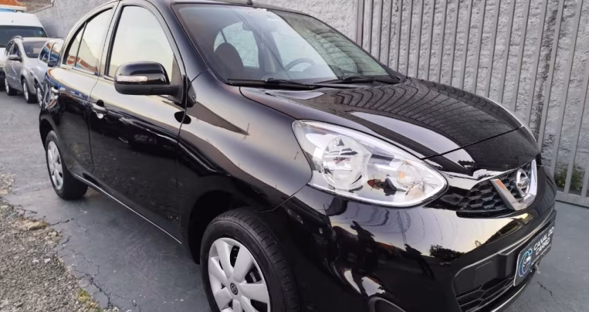 Nissan March S 2014/2015 – Preto, econômico e com apenas 67 mil km!